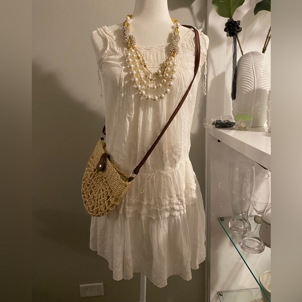 White sunny dress.